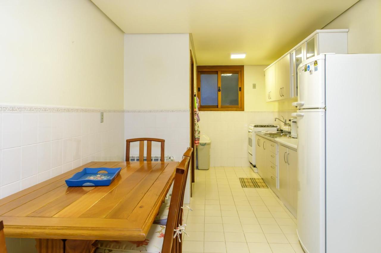 Apartamento Amplo E Aconchegante Na Av Das Hortencias No Centro De Gramado Eksteriør bilde