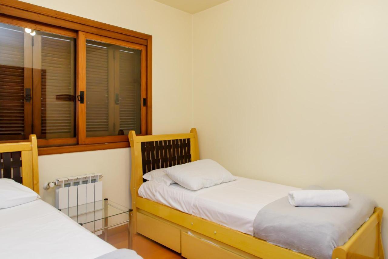 Apartamento Amplo E Aconchegante Na Av Das Hortencias No Centro De Gramado Eksteriør bilde